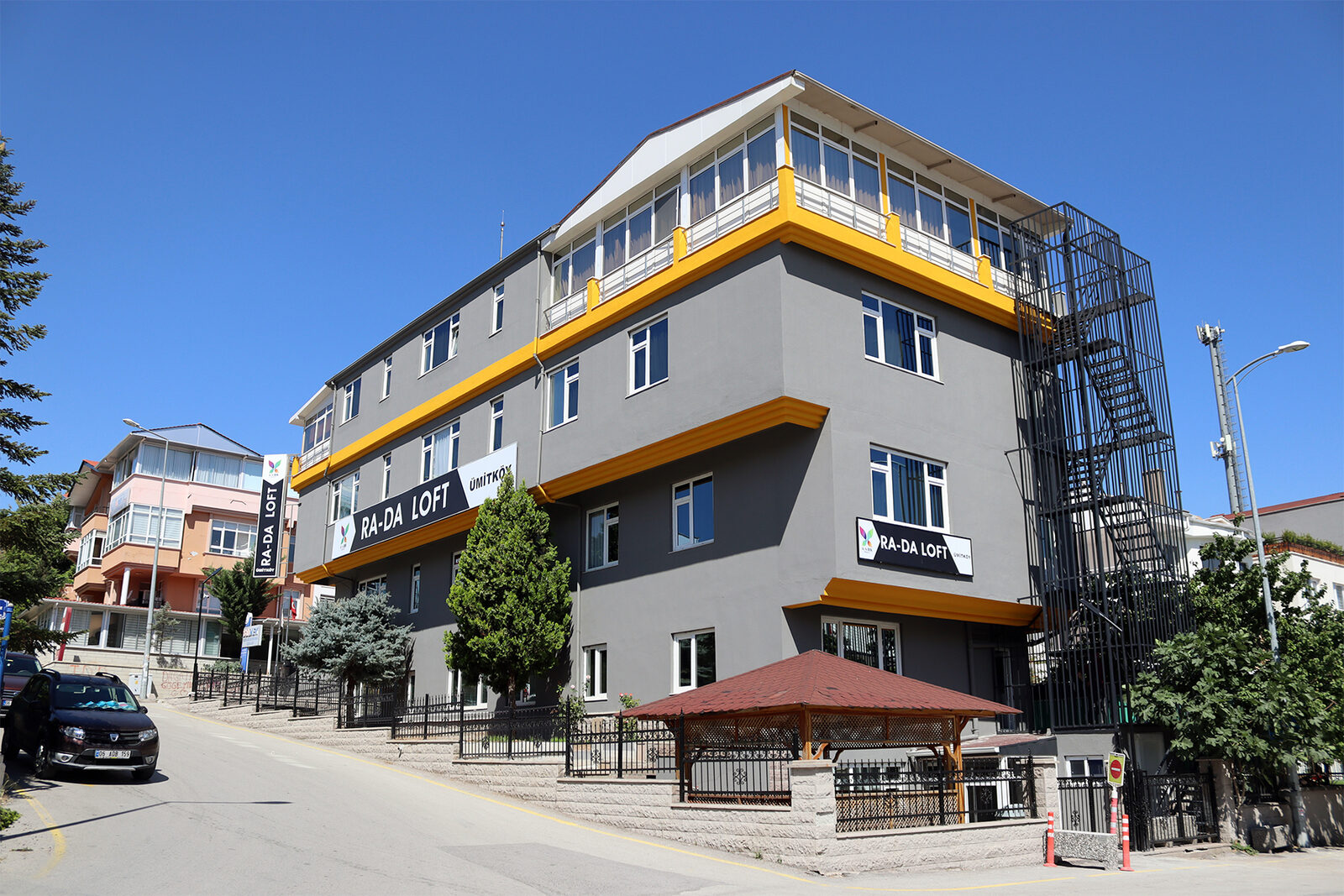 Rada Loft butik yurt binası